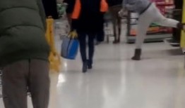 假醉吃瓜群众视频,一场网络视频的狂欢与反思