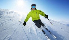 雪岩滑雪吃瓜,见证滑雪与吃瓜的完美融合