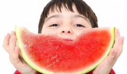 宝宝吃瓜不好,健康饮食有讲究