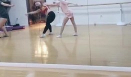 吃瓜高校跳舞视频,翩翩起舞展现青春风采