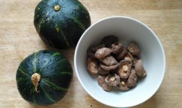 香菇和小瓜能一起吃吗,香菇与小瓜的搭配食用探讨