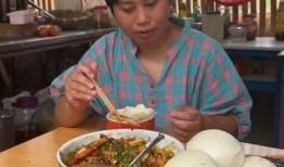 牛逼酱吃瓜,网络红人的崛起与影响力