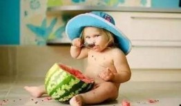 吃瓜小熊中专女生,吃瓜小熊视角下的中专女生生活剪影