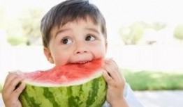 吃瓜吃得真高兴,品味生活，共享欢乐