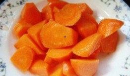 糖牛吃瓜,甜蜜与幽默的田园生活趣事