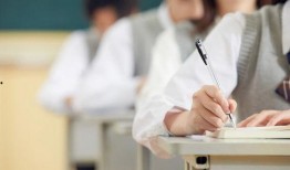 学校亭子吃瓜事件,一场甜蜜的误会与和谐解决