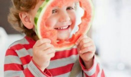 宝宝吃瓜不好,健康饮食有讲究